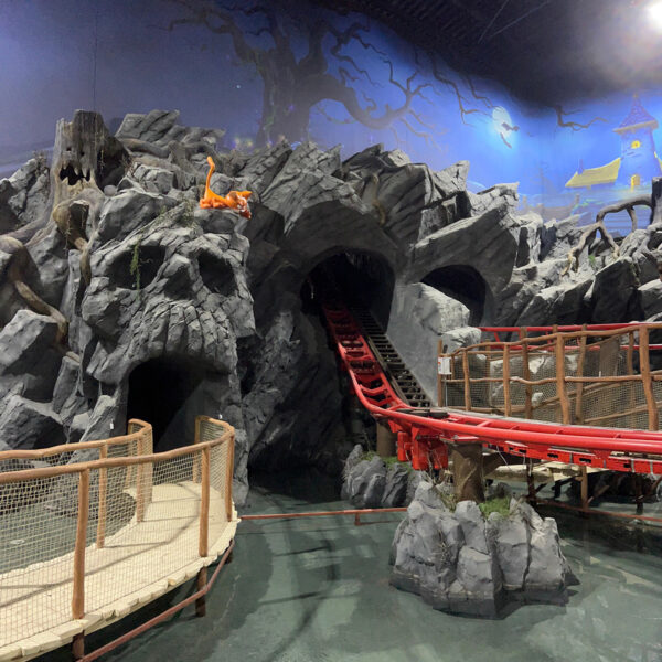 Smurfs scene ride by Colordrops