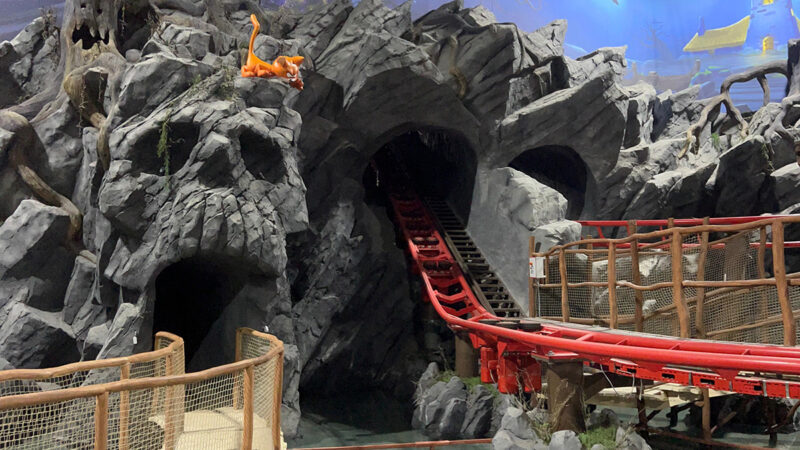 Smurfs scene ride by Colordrops